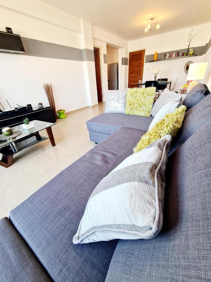 Stunning Apartment C106 With Balcony Looking Over Pool بييا المظهر الخارجي الصورة