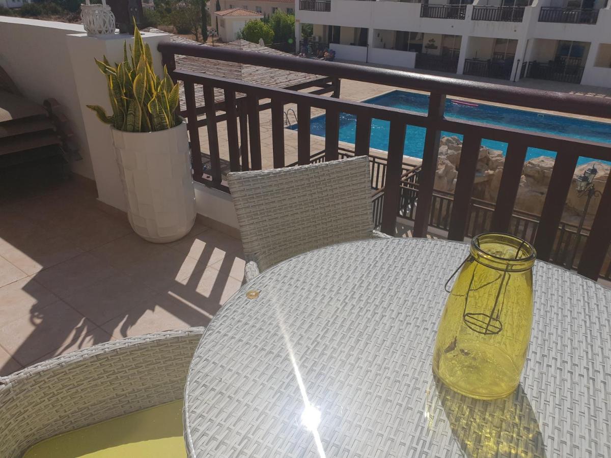 Stunning Apartment C106 With Balcony Looking Over Pool بييا المظهر الخارجي الصورة