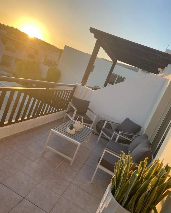 Stunning Apartment C106 With Balcony Looking Over Pool بييا المظهر الخارجي الصورة