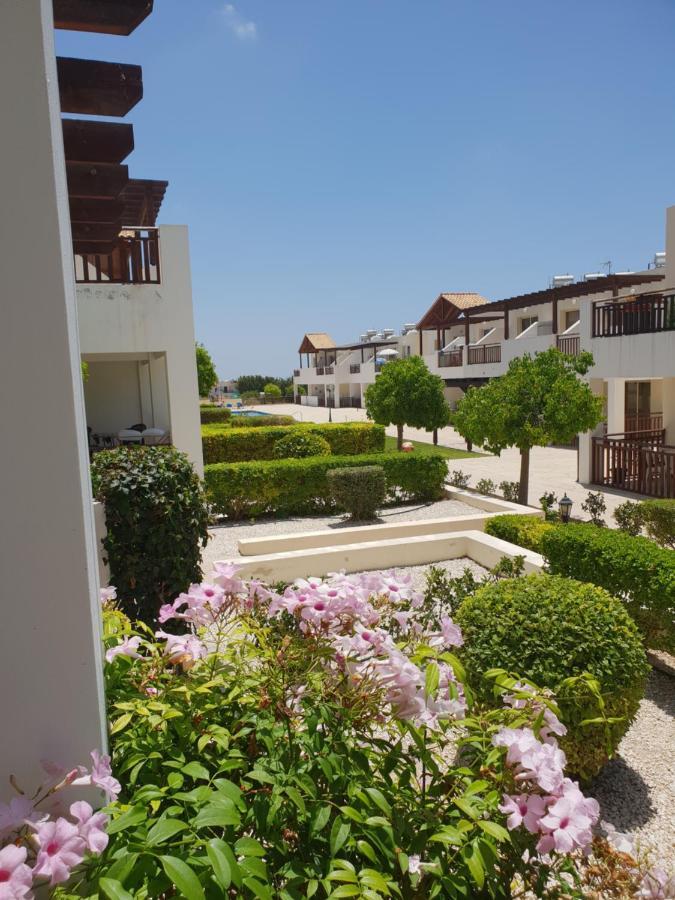 Stunning Apartment C106 With Balcony Looking Over Pool بييا المظهر الخارجي الصورة