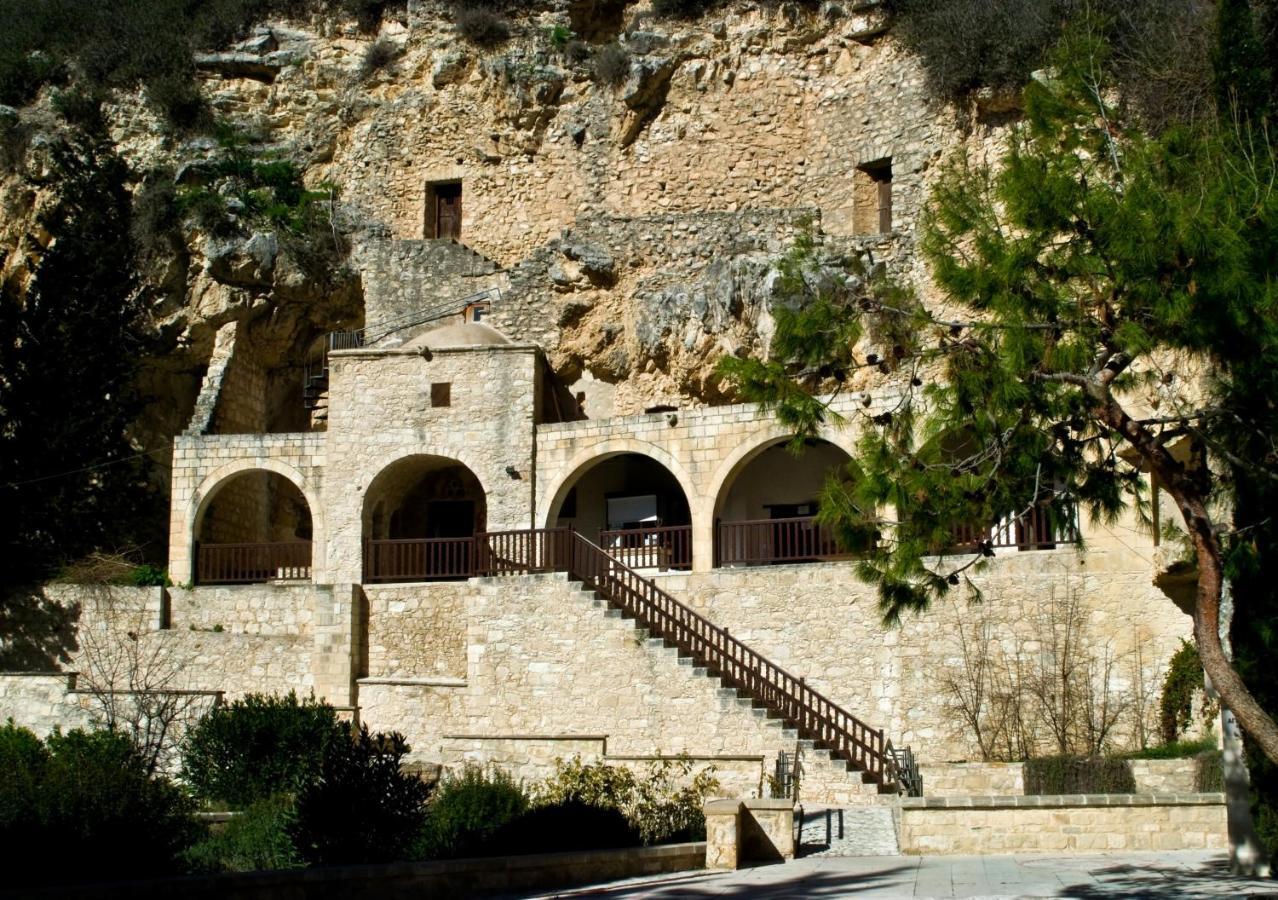 Stunning Apartment C106 With Balcony Looking Over Pool بييا المظهر الخارجي الصورة